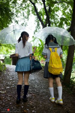 大杂院里的小媳妇[年代]雪耶