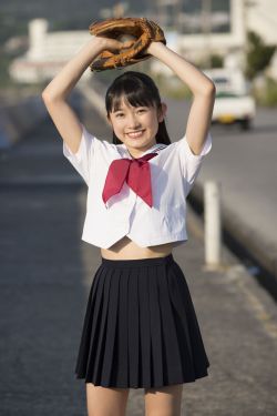 胡维纳老公